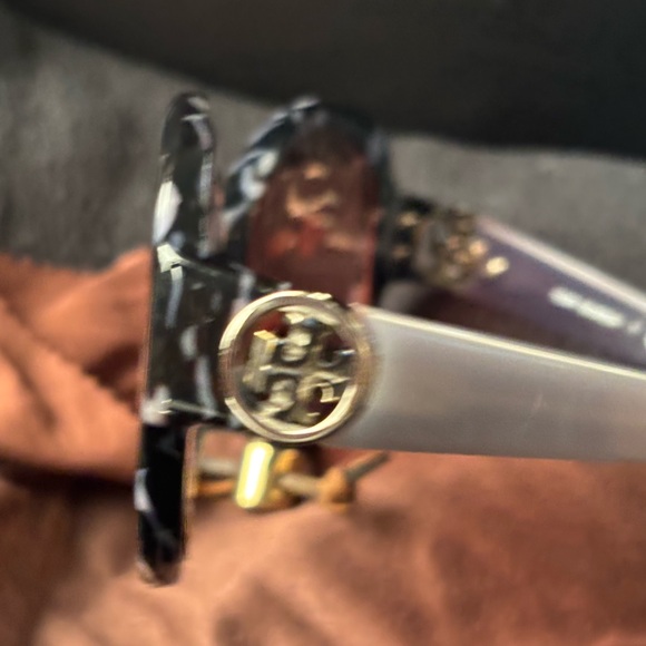 Aunthentic Tory Burch round Blue and grey shades frames only - Picture 7 of 15